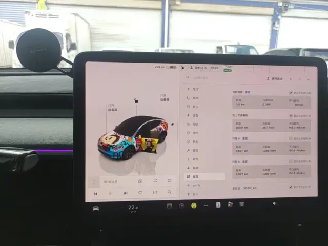 Tesla Model Y — Фото автомобиля 8