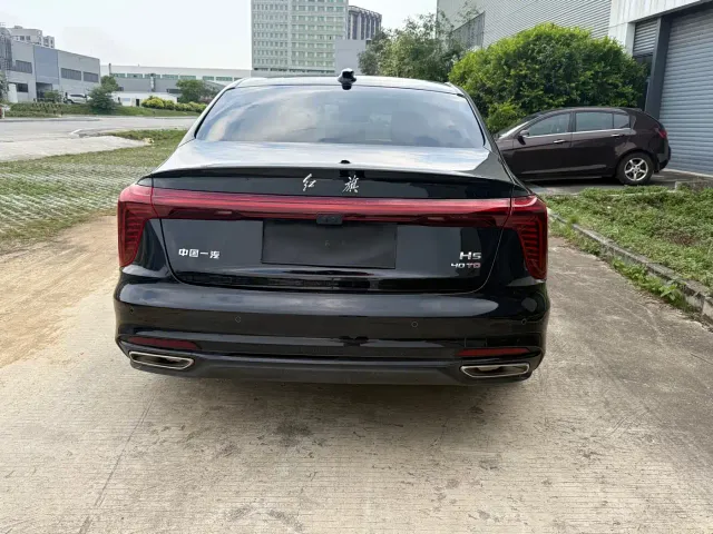 Hongqi H5 — Фото автомобиля 15