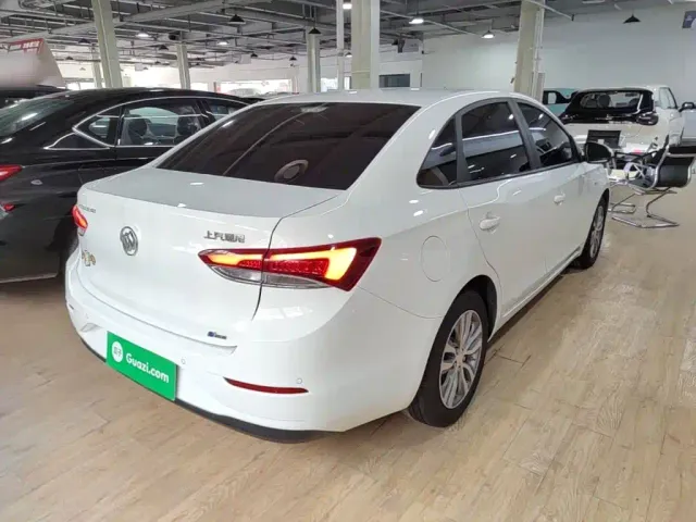 Buick Excelle — Фото автомобиля 6