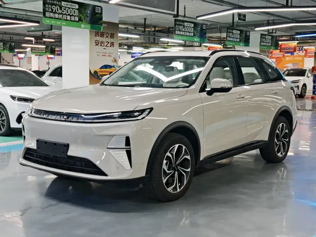 Фотография автомобиля — Haval Xiaolong MAX