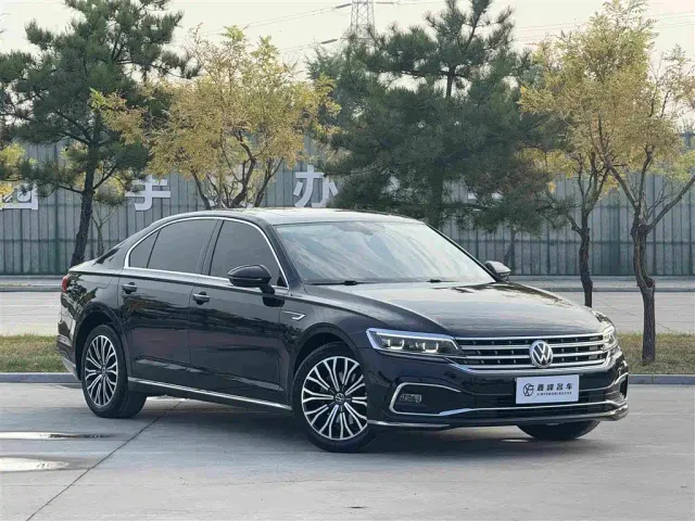 Volkswagen Phideon — Фото автомобиля 3