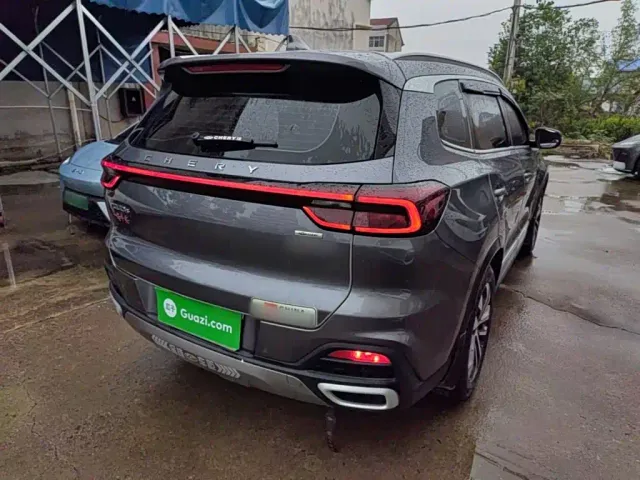 Chery Tiggo 8 — Фото автомобиля 6
