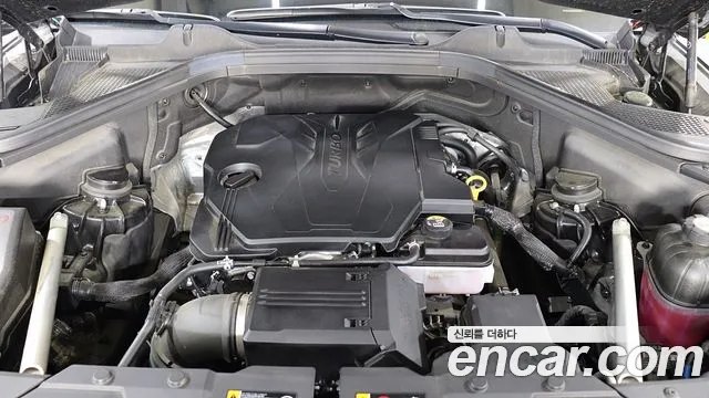 Genesis GV80 — Фото автомобиля 9