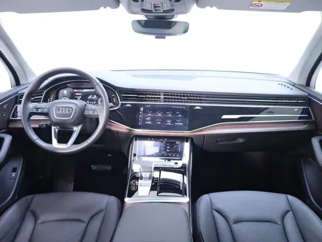 Audi Q7 — Фото автомобиля 13