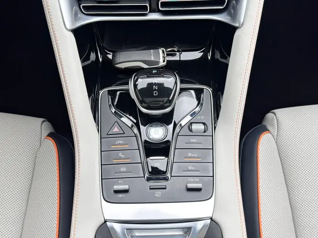 BYD Song PLUS — Фото автомобиля 16