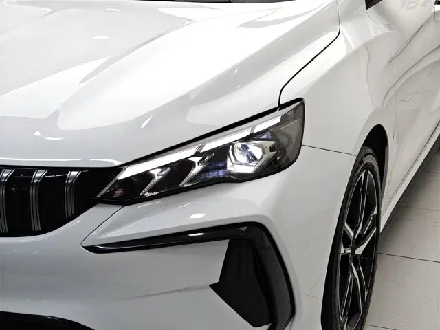 Geely Binrui — Фото автомобиля 16