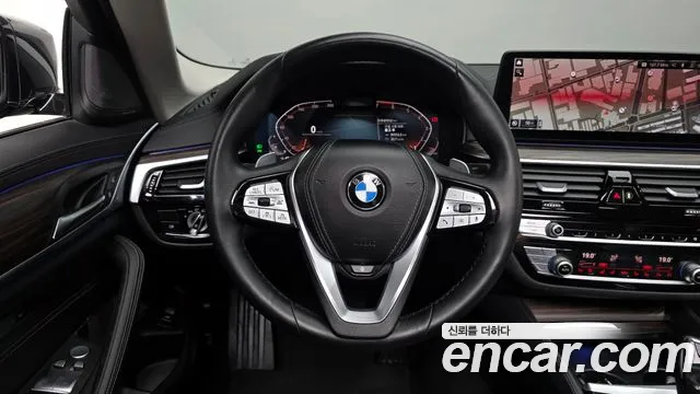 BMW 5-Series 5 серия (G30) 530i xDrive Luxury — Фото автомобиля 13