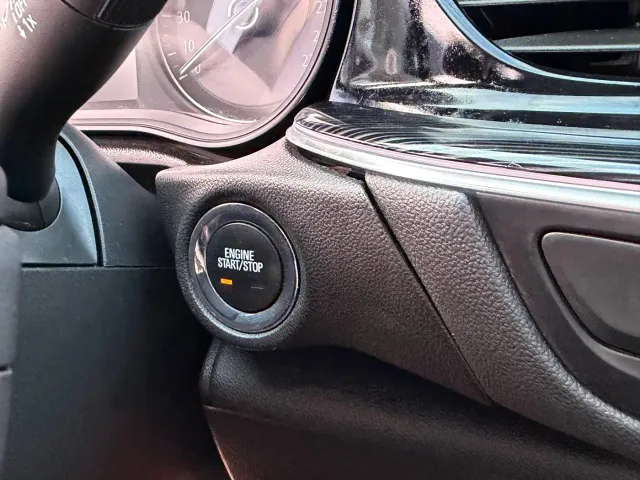 Buick Regal — Фото автомобиля 17