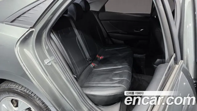 Hyundai Avante CN7 — Фото автомобиля 17