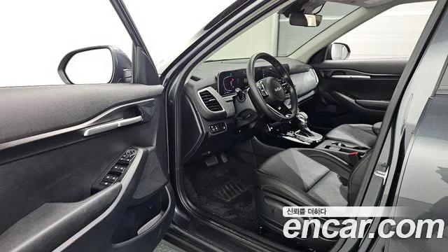 Kia Seltos — Фото автомобиля 15