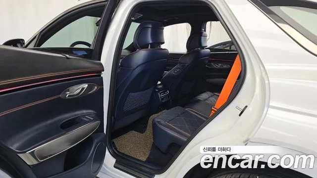 Genesis GV70 — Фото автомобиля 18