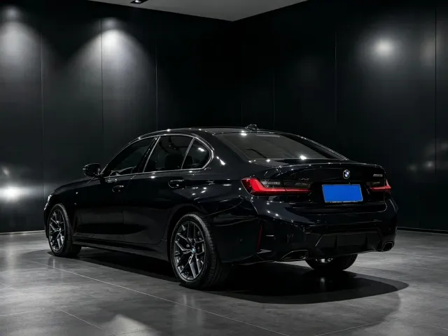 BMW 3 Series — Фото автомобиля 9