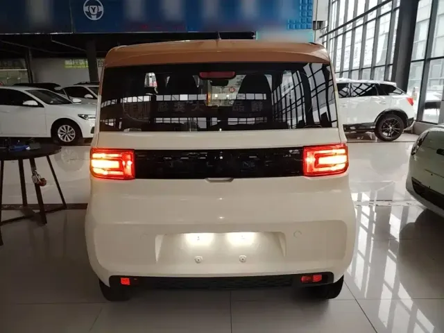 Wuling Hongguang Mini EV — Фото автомобиля 5