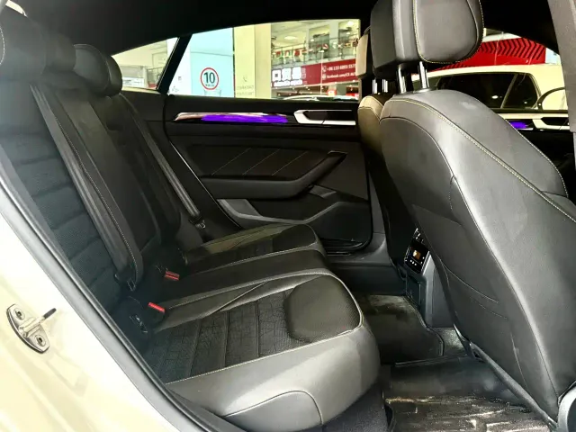 Volkswagen CC — Фото автомобиля 10