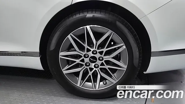 Genesis G80 Бензин 2.5 турбо 2WD — Фото автомобиля 21