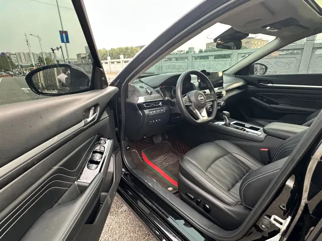 Nissan Teana — Фото автомобиля 14