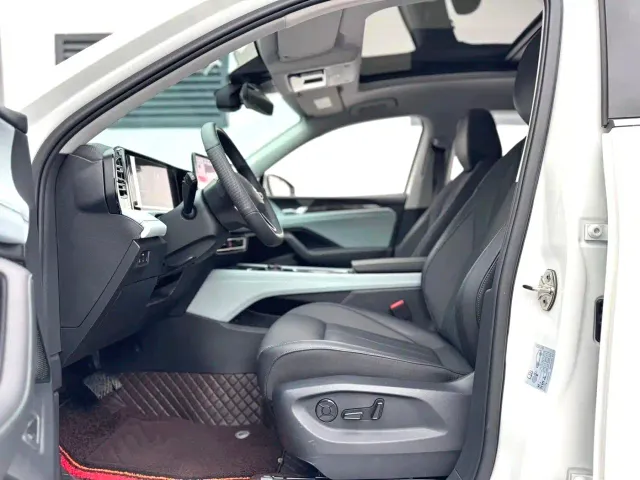 Volkswagen Tiguan L — Фото автомобиля 2