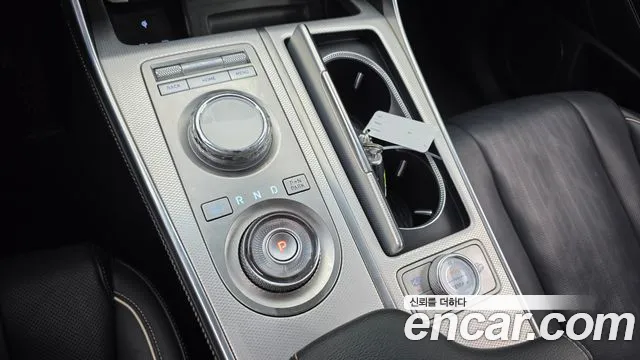 Genesis GV80 — Фото автомобиля 9