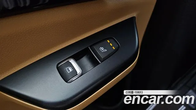 Kia Carnival Generation 4 — Фото автомобиля 30