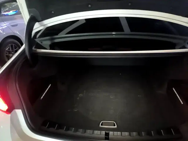 BMW i3 — Фото автомобиля 18