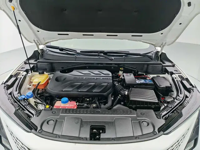 Changan UNI-T — Фото автомобиля 10