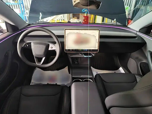 Tesla Model 3 2023 Rear-Wheel Drive — Фото автомобиля 9