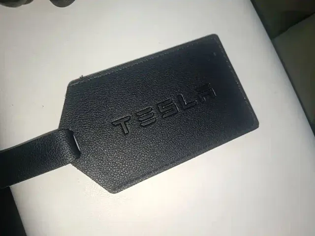 Tesla Model Y — Фото автомобиля 8