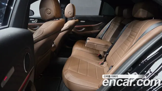 Mercedes-Benz E-Class W213 — Фото автомобиля 12