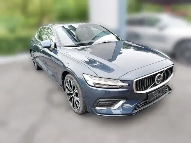 Volvo S60 — Фото автомобиля 5
