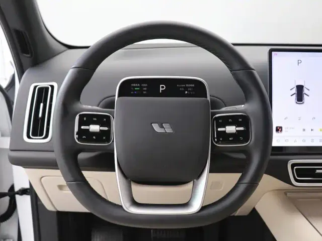 Li Auto L7 — Фото автомобиля 15