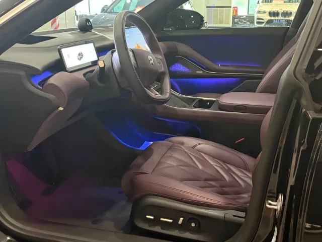 Nio ET5 Touring — Фото автомобиля 8