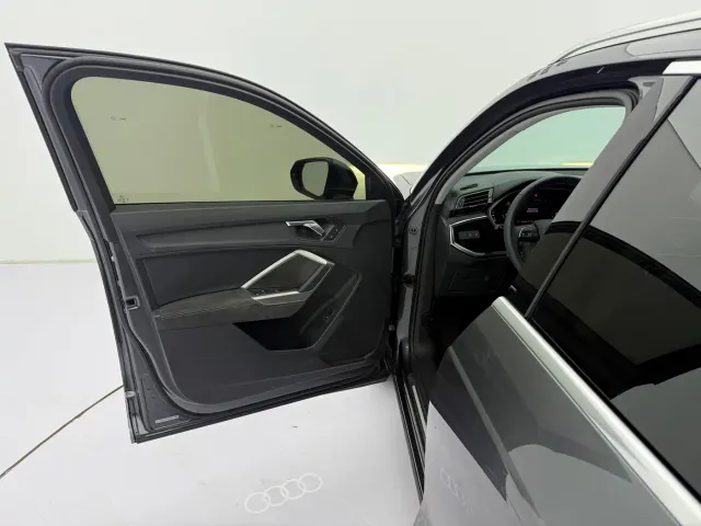 Audi Q3 — Фото автомобиля 22