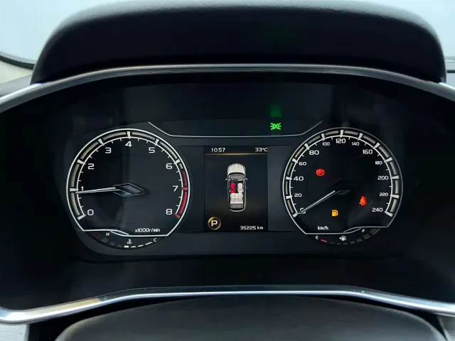 Geely Binyue — Фото автомобиля 8