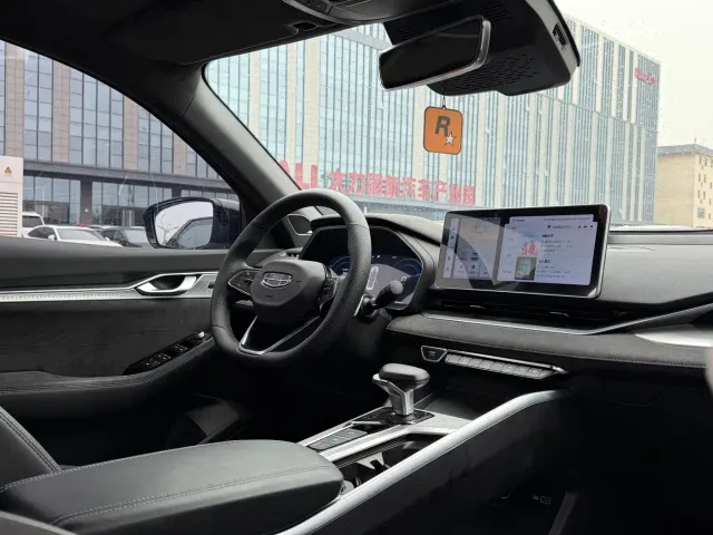 Geely Xingrui — Фото автомобиля 13