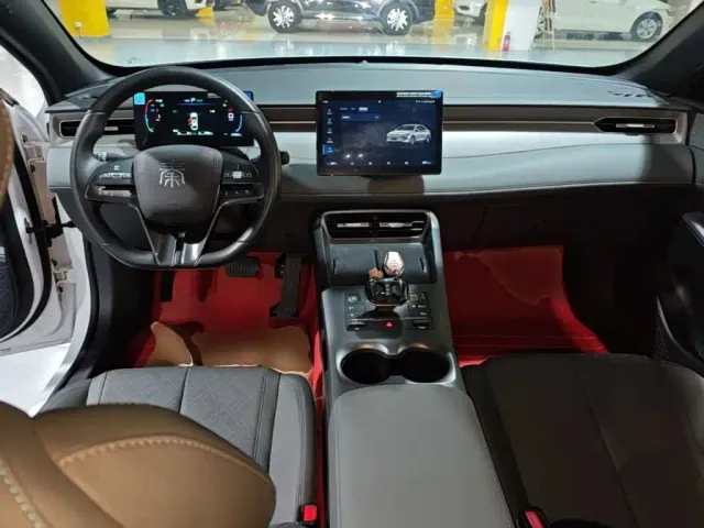 BYD Qin PLUS — Фото автомобиля 9