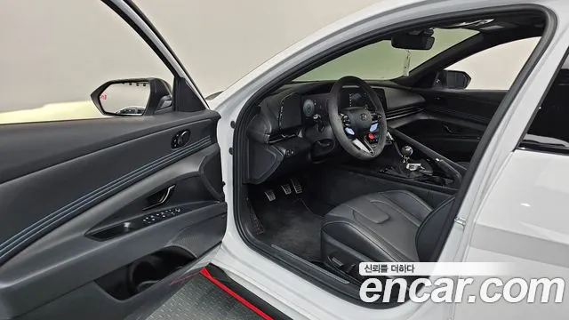 Hyundai Avante CN7 — Фото автомобиля 9