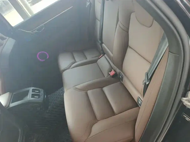 Volvo S90 — Фото автомобиля 16