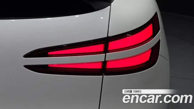 Genesis GV60 — Фото автомобиля 19