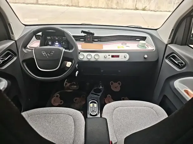 Wuling Hongguang Mini EV — Фото автомобиля 9