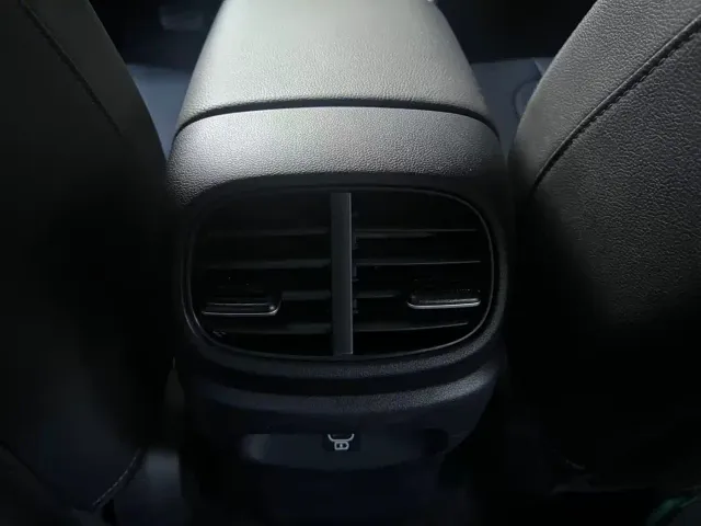 Hyundai Elantra — Фото автомобиля 13