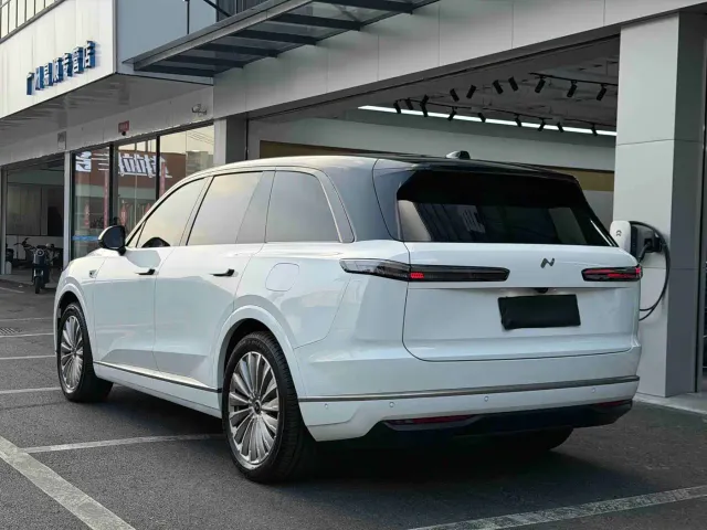 Onvo L90 — Фото автомобиля 6