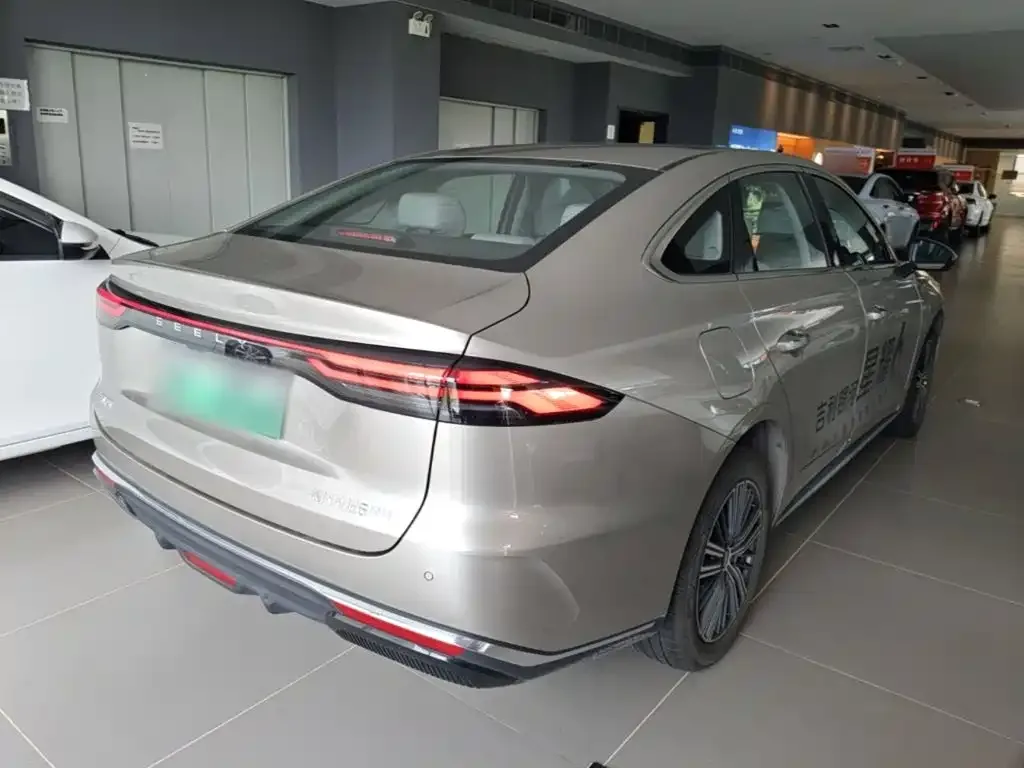 Geely Galaxy Galaxy Stellar 6 2025 Base Version — Фото автомобиля 6