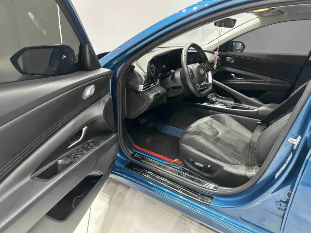 Hyundai Elantra — Фото автомобиля 7