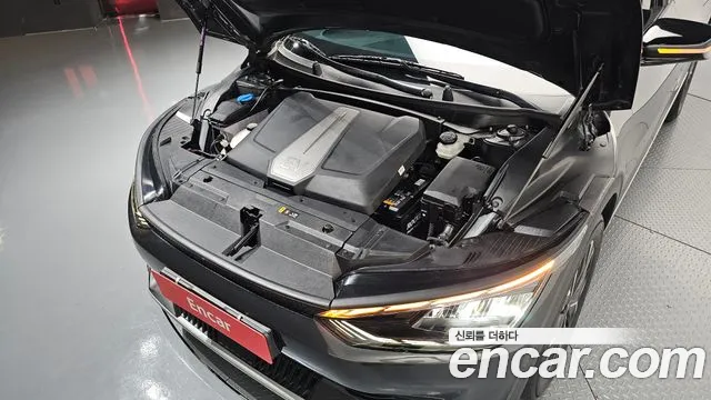 Kia EV6 — Фото автомобиля 6