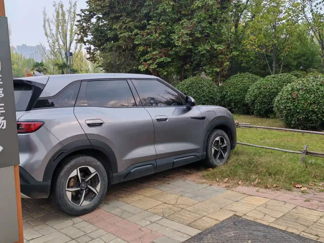 BYD Yuan UP — Фото автомобиля 7