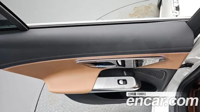 Mercedes-Benz E-Class W214 — Фото автомобиля 14