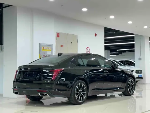 Cadillac CT5 — Фото автомобиля 5
