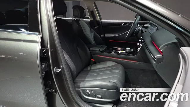 Genesis G80 Бензин 2.5 турбо 2WD — Фото автомобиля 11