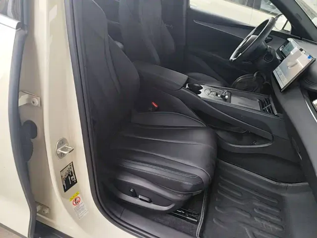 BYD Seal 06 — Фото автомобиля 15