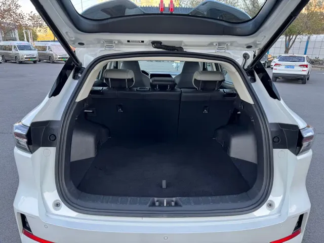 Changan Qiyuan Q05 — Фото автомобиля 14